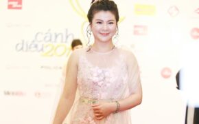 NSƯT Kim Oanh: “Bộ váy người nói đẹp, người chê sexy quá, xã hội mà”
