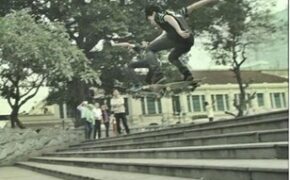 Khám phá Hà Nội đầy mới lạ qua lăng kính của “trượt thủ” 9x