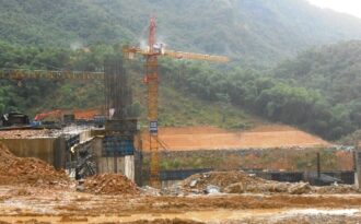 Ngã từ giàn giáo cao 8m, một người tử vong