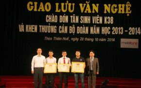 Khen thưởng hơn 100 cá nhân cán bộ Đoàn viên xuất sắc