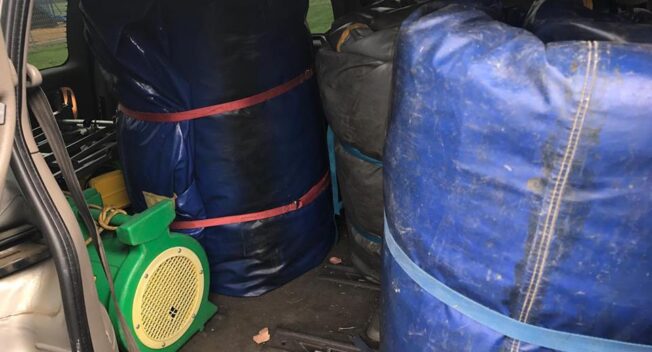 Ở nhà là cậu ấm cô chiêu, du học sấp ngửa làm thêm kiếm ngàn đô mỗi tháng