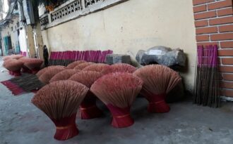 Làng hương 500 năm tuổi tất bật vào vụ Tết
