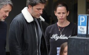 Vừa rời trường quay, Ben Affleck vội vàng đến điểm hẹn với vợ con