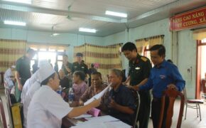 Quảng Trị: Tri ân, tặng quà đối tượng chính sách, gia đình có công với cách mạng