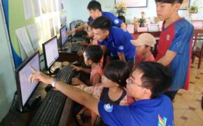 Gia Lai: Thanh niên tình nguyện lên vùng cao giúp bà con xây dựng nông thôn mới