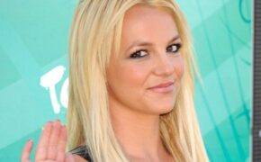 Britney nổi bật tại lễ trao giải Teen Choice