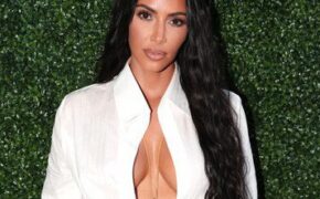 Kim Kardashian từng bị chồng chê mặc siêu xấu