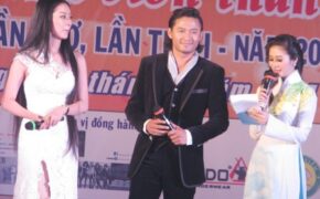 Hoa hậu Kim Hồng giao lưu với khán giả Cần Thơ