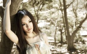 Huỳnh Bích Phương mê mẩn kim cương tuyết