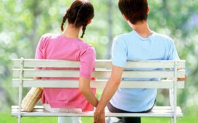 Thuê người yêu đi chơi Valentine, bị đánh ghen tơi tả