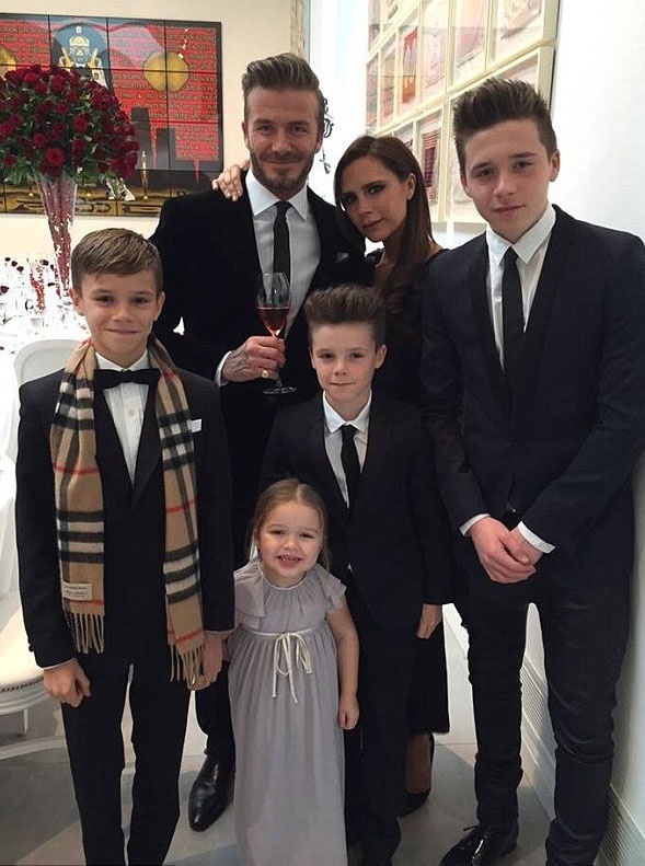 Vợ chồng Beckham hạnh phúc kỷ niệm 16 năm ngày cưới - 1 Victoria Beckham