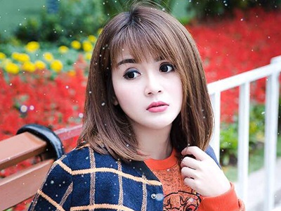 Cô giáo tiểu học xinh như “thiên thần”