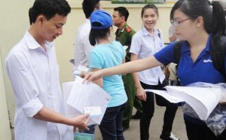 Sinh viên “nếm trái đắng” khi kiếm tiền tự lập