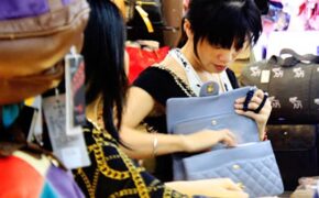 “Tai nạn” thường gặp khi giới trẻ mua hàng trên mạng