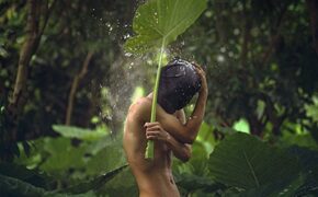 Nam sinh Xây dựng đam mê chụp ảnh siêu thực