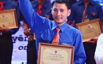 Sáng tạo giống mới, 8X nuôi ong kiếm tiền tỉ mỗi tháng