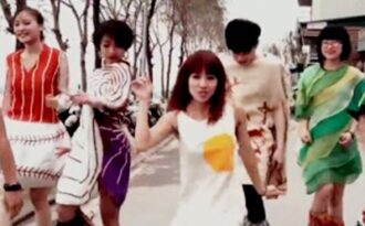 Clip giới trẻ Hà Nội nhảy múa vui nhộn theo điệu “Happy”