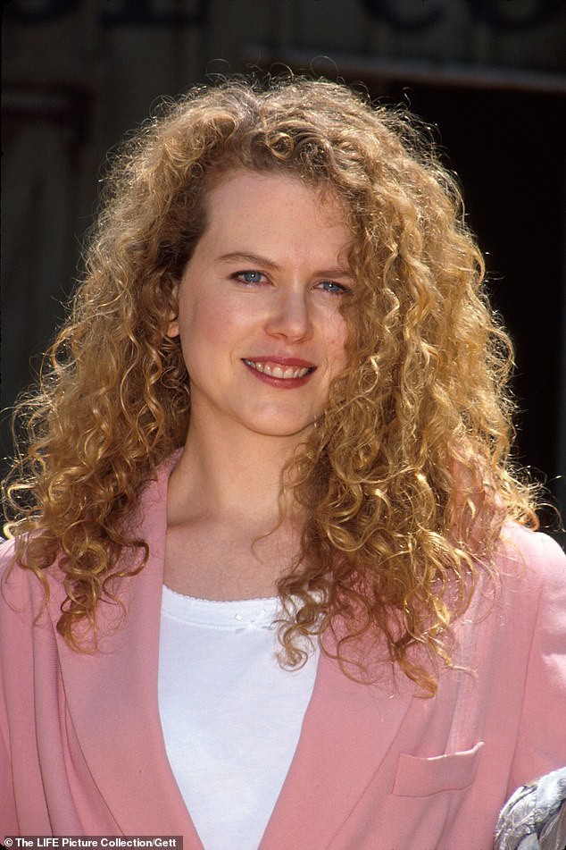  Nicole Kidman của hiện tại và cách đây hơn 20 năm (ảnh) hầu như không mấy thay đổi. 