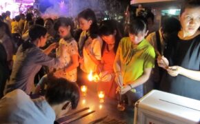 Xúc động lễ Vu Lan báo hiếu