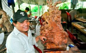 Nghị lực vượt lên chính mình của ông chủ trẻ khuyết tật