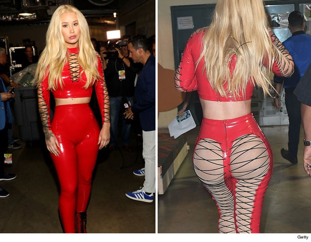  Iggy Azalea thừa nhận nâng ngực nhưng phủ nhận tin đồn tu sửa vòng ba. 