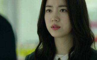 Mỗi lần hẹn hò, đến lúc thanh toán tiền, người yêu lại ngồi im