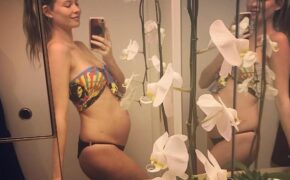 Siêu mẫu áo tắm xác nhận tin mang thai lần 2