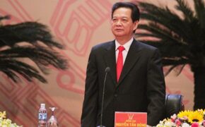 Thủ tướng Nguyễn Tấn Dũng: “Đất nước ta thiếu cả thầy lẫn thợ”