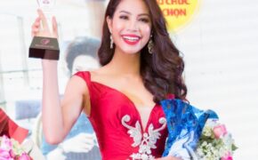 Hoa hậu Phạm Hương được vinh danh “Người phụ nữ của năm”