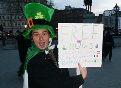 Làm gì để có tiền đi phượt khắp thế giới?