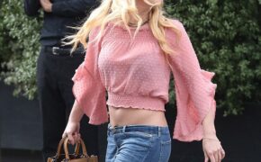 Britney Spears trẻ trung khoe eo thon