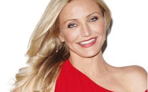 Cameron Diaz tự hào với “vòng một” nhỏ nhắn