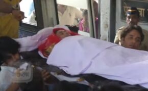 Hình ảnh đau xót trong tang lễ “Cô dâu 8 tuổi”