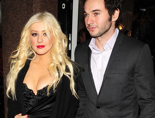 Christina Aguilera mang bầu