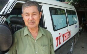 Cảm phục chuyến xe, bát cháo… tình thương 6 tỷ đồng của “Ông Bảy nhân nghĩa”