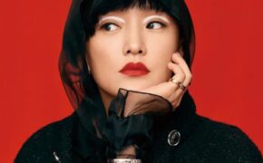 Phớt lờ tin đồn giới tính, Châu Tấn tung ảnh lạ mắt và nam tính