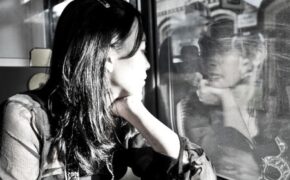 Sau tình yêu sẽ là gì hả cậu?