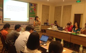 Người chuyển giới: Gian nan cơ hội tìm việc làm