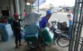 Những nghề ăn theo “mùa nước nổi” hối hả vào mùa “hái” tiền
