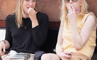 Courtney Love trông ngày càng bệ rạc