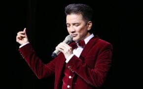 Đàm Vĩnh Hưng gây sốc khi hát nhạc… tang lễ trong đêm nhạc riêng