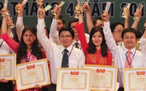 Hà Nội vinh danh 100 đảng viên trẻ tiêu biểu 2012