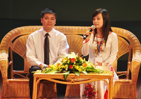 Hà Nội vinh danh 100 đảng viên trẻ tiêu biểu 2012