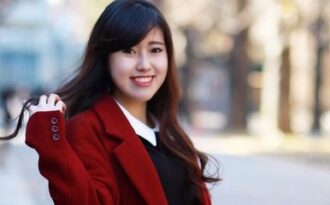 Cô giáo 9X đáng yêu dạy văn hóa Việt cho học sinh Nhật