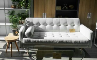 Mách bạn cách chọn sofa “chuẩn không cần chỉnh” cho từng kiểu phòng khách