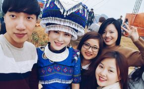 Thiếu nữ dân tộc H’Mông đẹp như “tiên nữ” ở chợ vùng cao