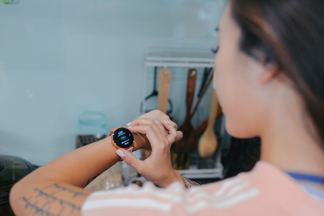 Khám phá chiếc smartwatch “vạn năng” giúp Hana Giang Anh khỏe đẹp mỗi ngày - 3