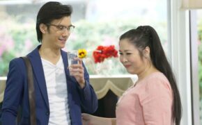 Hồng Vân vẫn thích chăm sóc, “kiểm soát” dù các con đã lớn