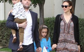 Ben Affleck đoàn tụ với vợ cũ Jennifer Garner