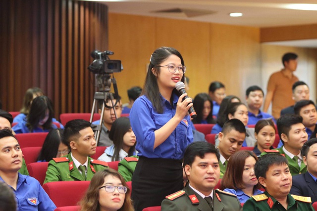 Bí thư TW Đoàn Lê Quốc Phong: Chưa tham gia tình nguyện, bạn hãy thử một lần để trải nghiệm - 4